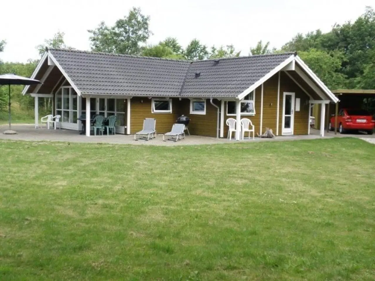 Billede 1 - Luksushus med spa, sauna. I hjertet af Arrildferieby. Sommerhus kun 200m til badeland med fri entre. Og 200m til fiskesø