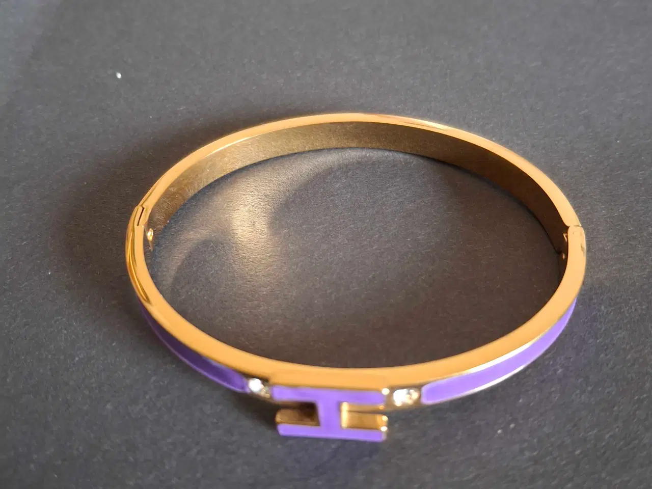 Billede 8 - Armring med H