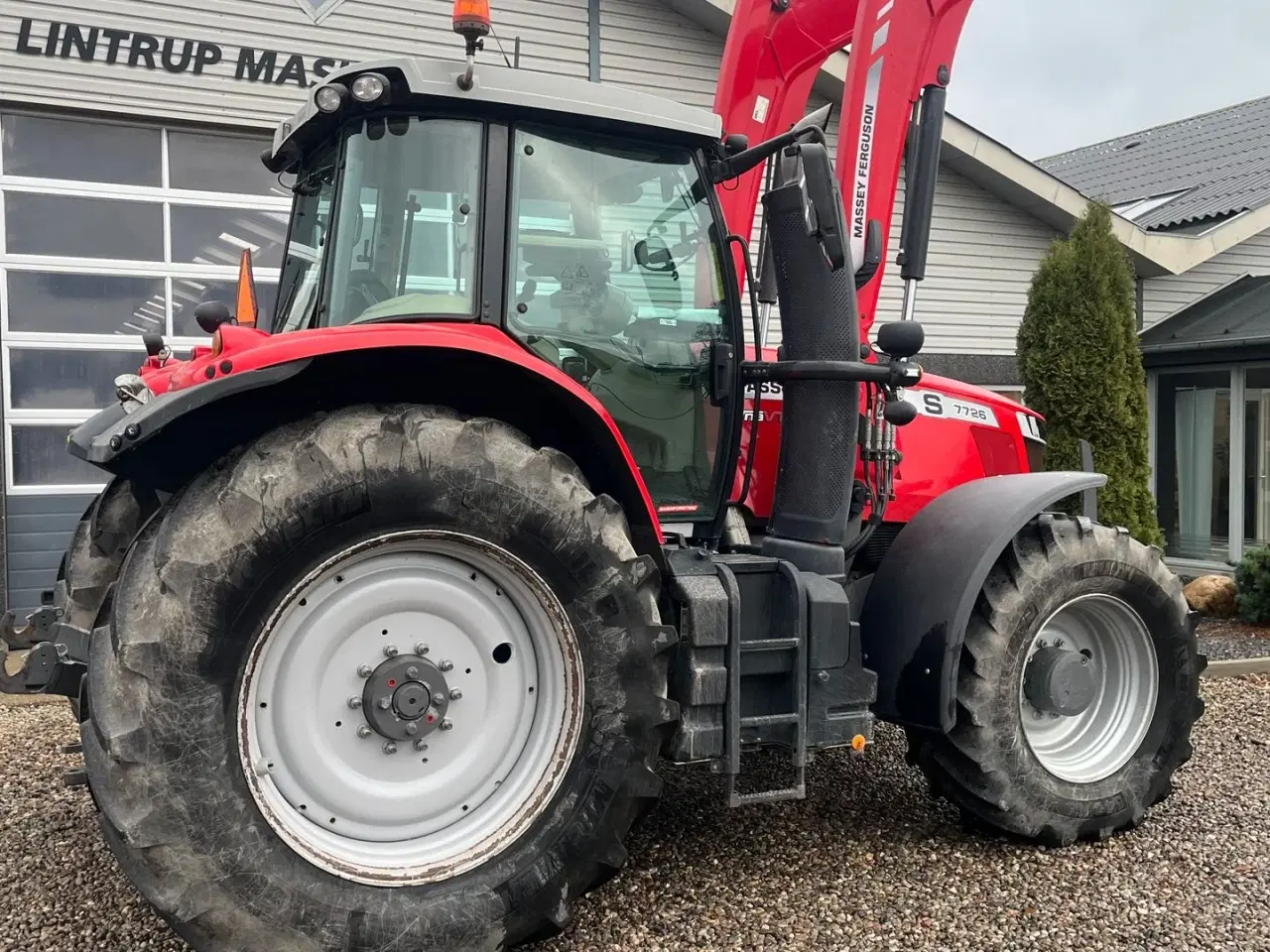 Billede 15 - Massey Ferguson 7726 S DynaVT Med frontlæsser