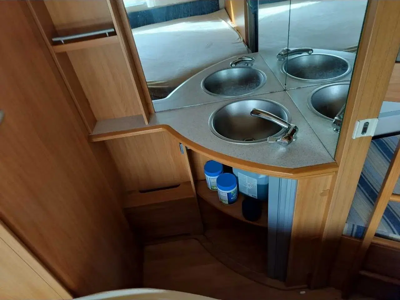 Billede 9 - Lækker familie vogn med kæmpe fortelt