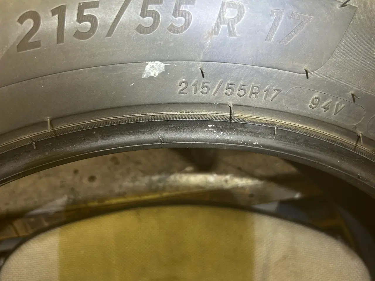 Billede 3 - Michelin sommerdæk 215-55-17