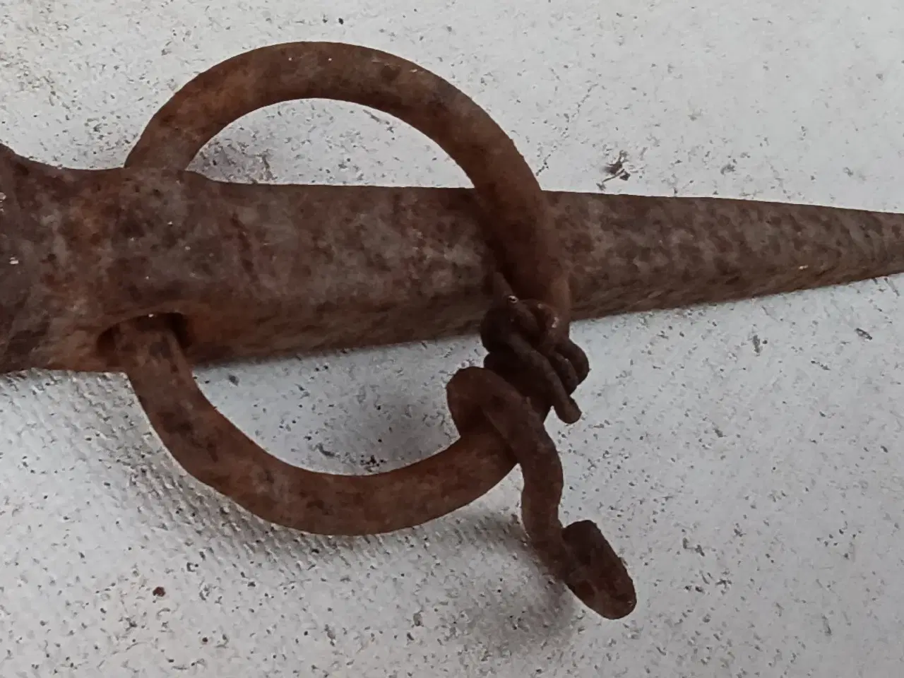 Billede 3 - Antik tøjr-pløk, smedejern.