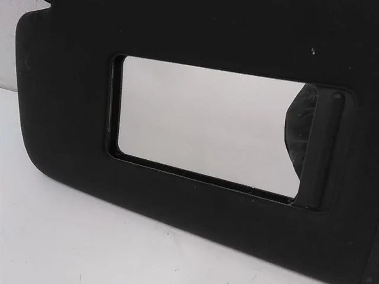 Billede 2 - Solskærm med spejl sort "Vinyl" V.-side K13095 BMW E60 E61 E60LCI E61LCI