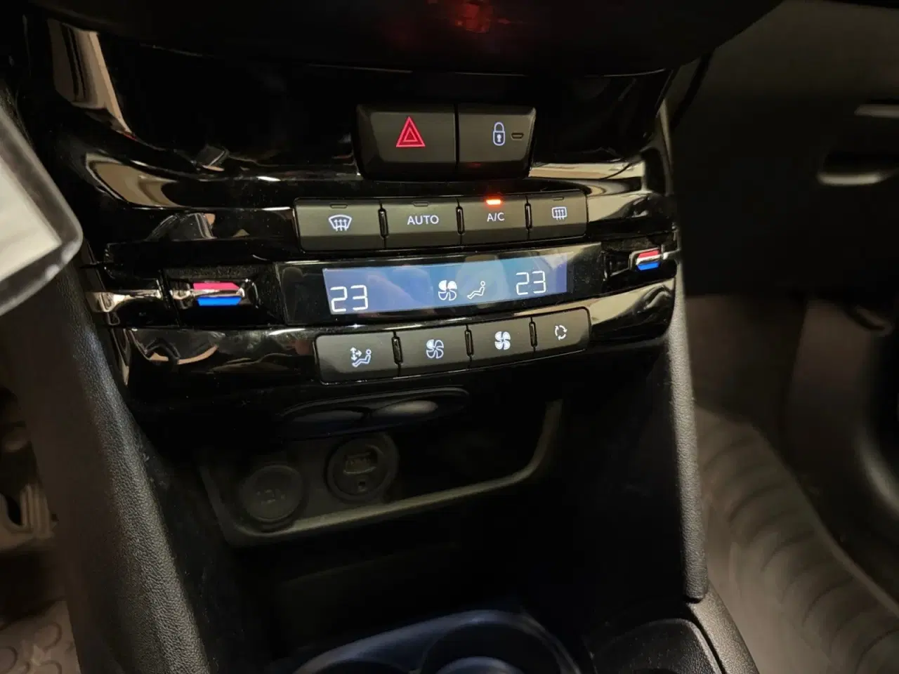 Billede 12 - Peugeot 208 1,6 BlueHDi 100 Desire Sky