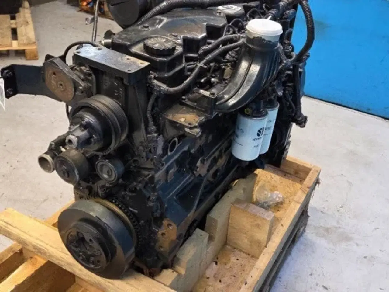 Billede 23 - Iveco F4DE0684B*D Motor