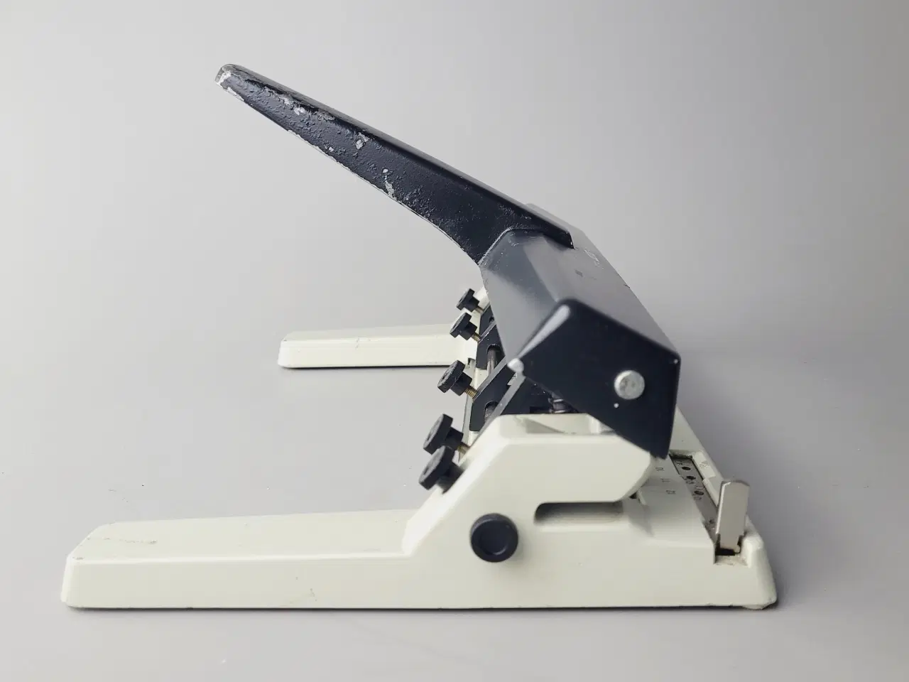 Billede 7 - ⭐️· Kraftig LEITZ 4-Huls Hulmaskine - 5114 Akto