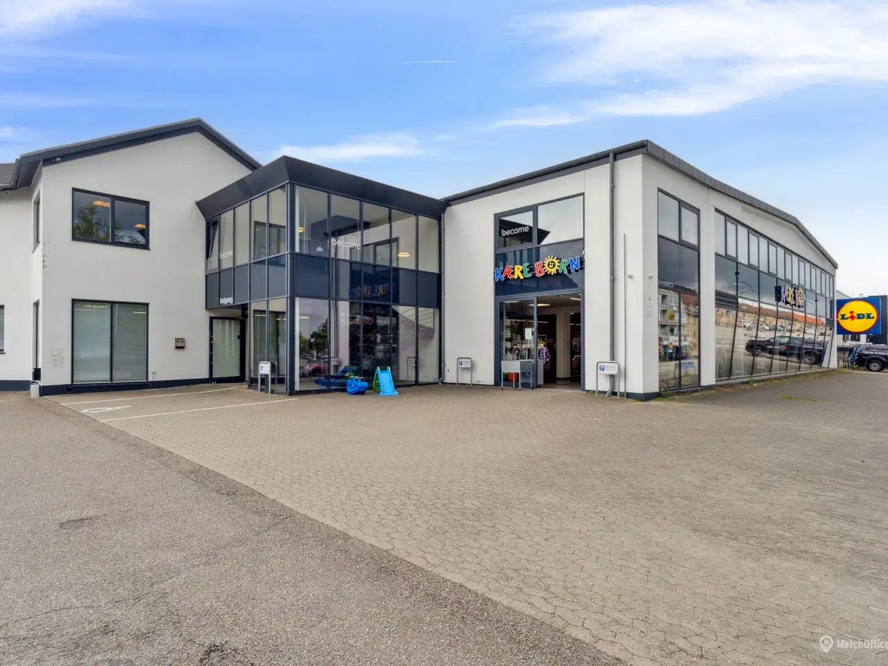 Billede 23 - Kontor/showroom/klinik på 1. sal i synlig forretningsejendom i Roskilde Centrum