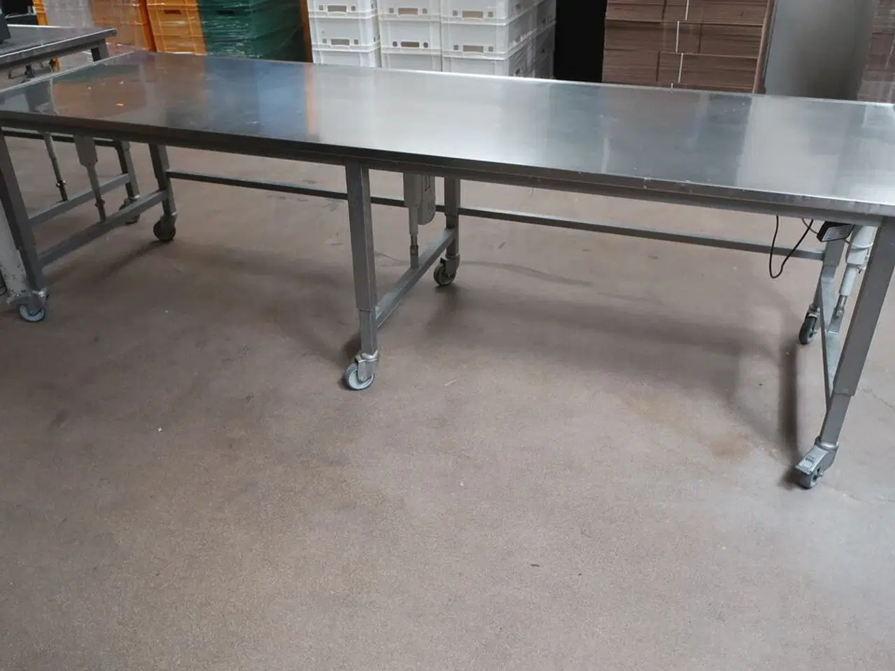 Billede 1 - Elhæve/sænke arbejdsstation i rustfri stål  90x290cm