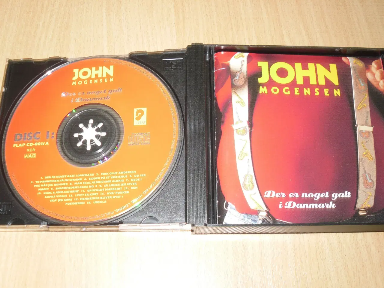 Billede 2 - JOHN Mogensen. Der er noget galt i....