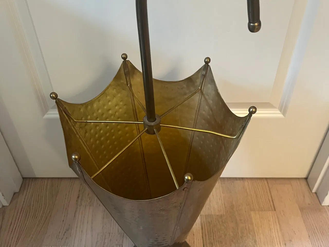 Billede 2 - Smuk gammel messing paraply holder 