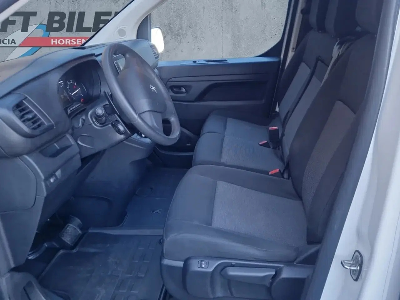 Billede 13 - Peugeot Expert 2,0 BlueHDi 144 L2 Plus EAT8 Van