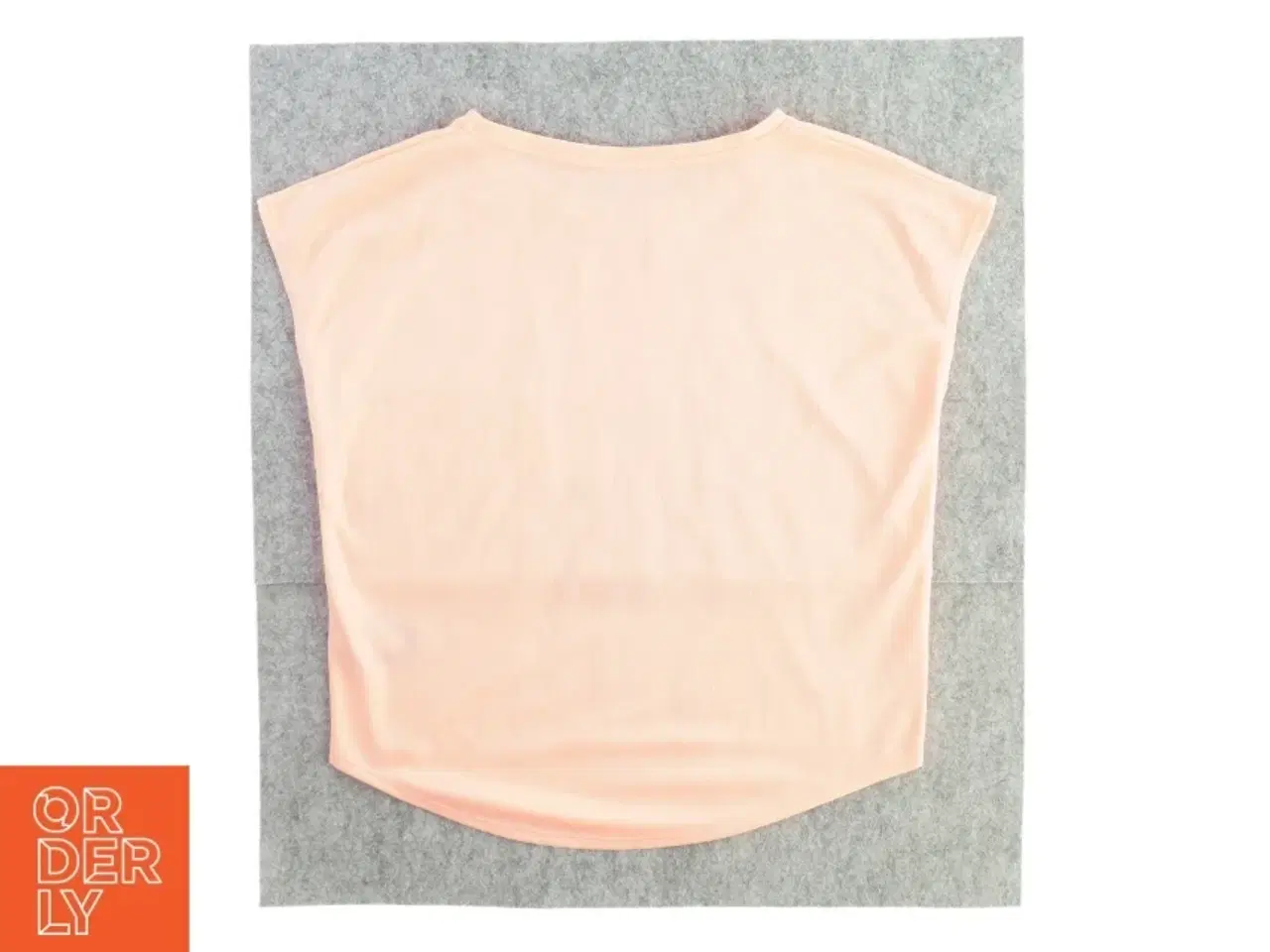 Billede 2 - T-Shirt fra H&M (str. 146)