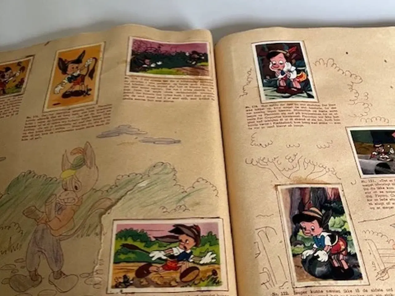 Billede 2 - Samleralbum med Pinocchio kort