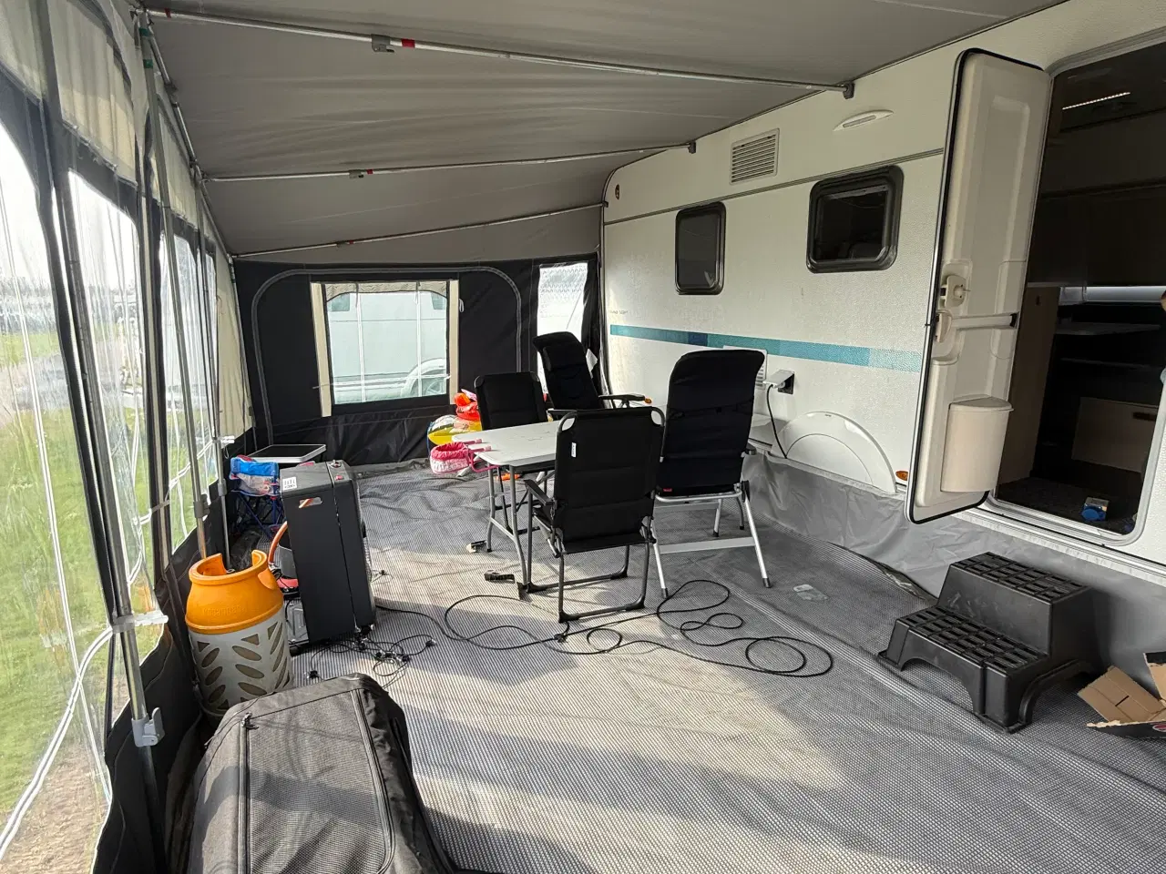 Billede 8 - Adria aviva m køjer, mover og telt