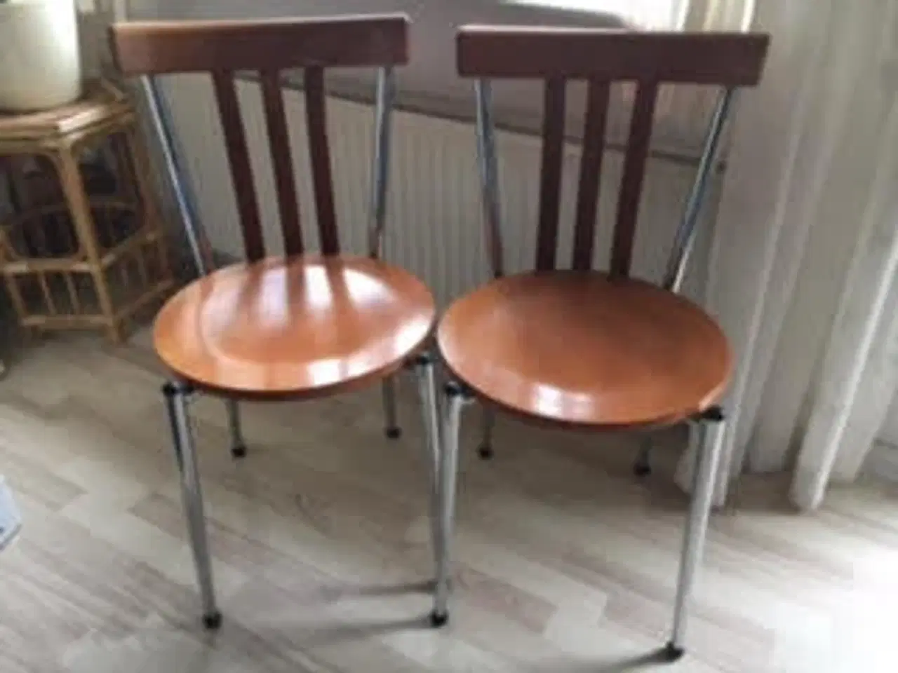 Billede 2 - 175 for 4 spisebordsstole ( kirsebærtræ/stål)