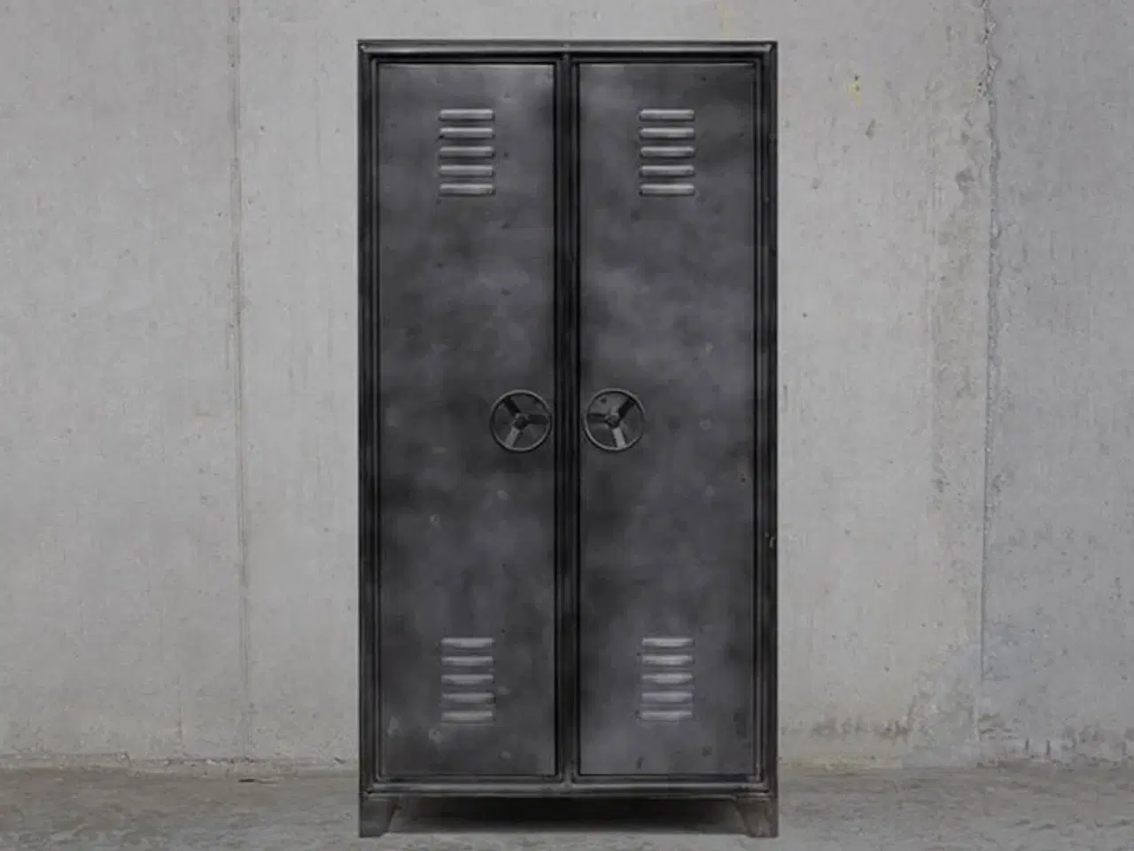 Billede 1 - Nyt LOCKER garderobeskab
