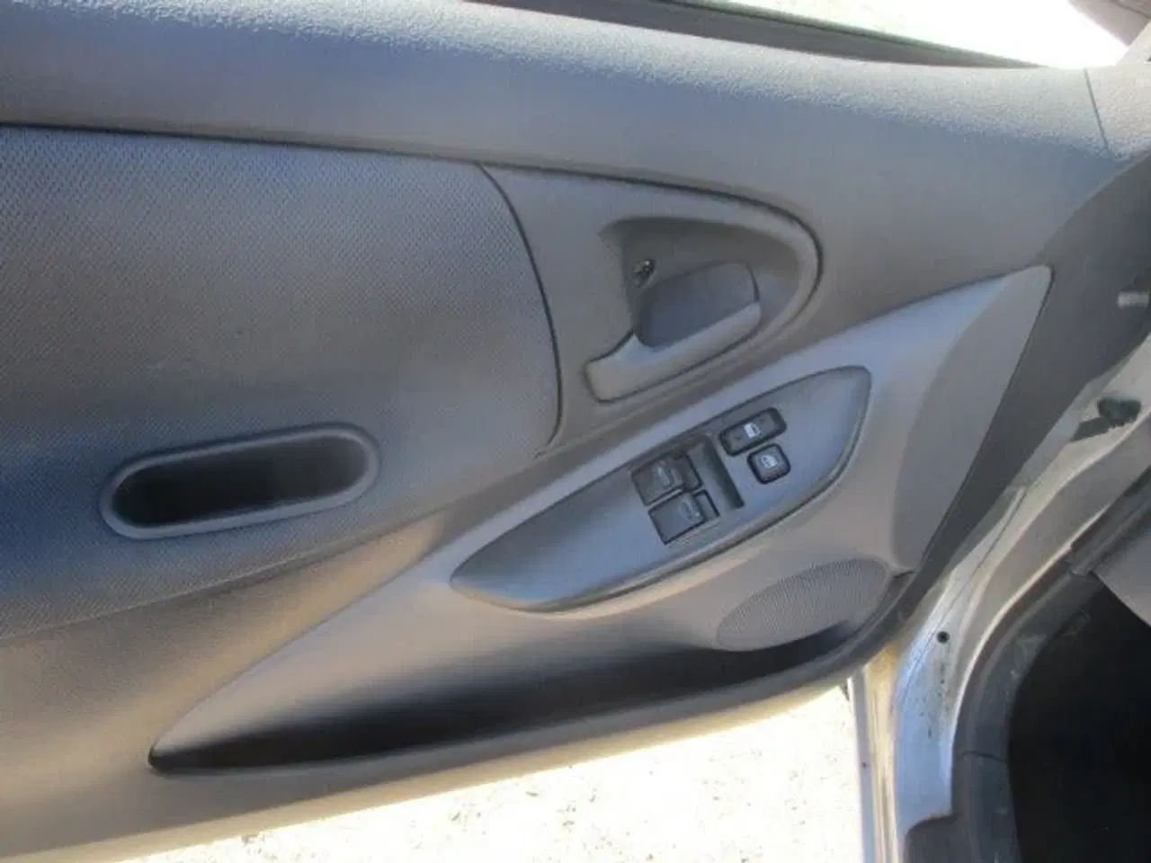 Billede 11 - Toyota Yaris 1,3 Luna