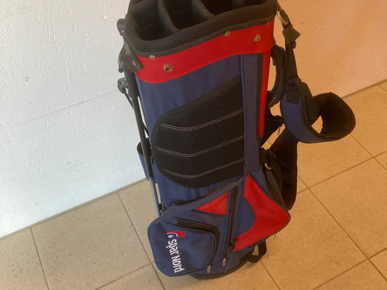 Billede 4 - Super flot golfbærebag 