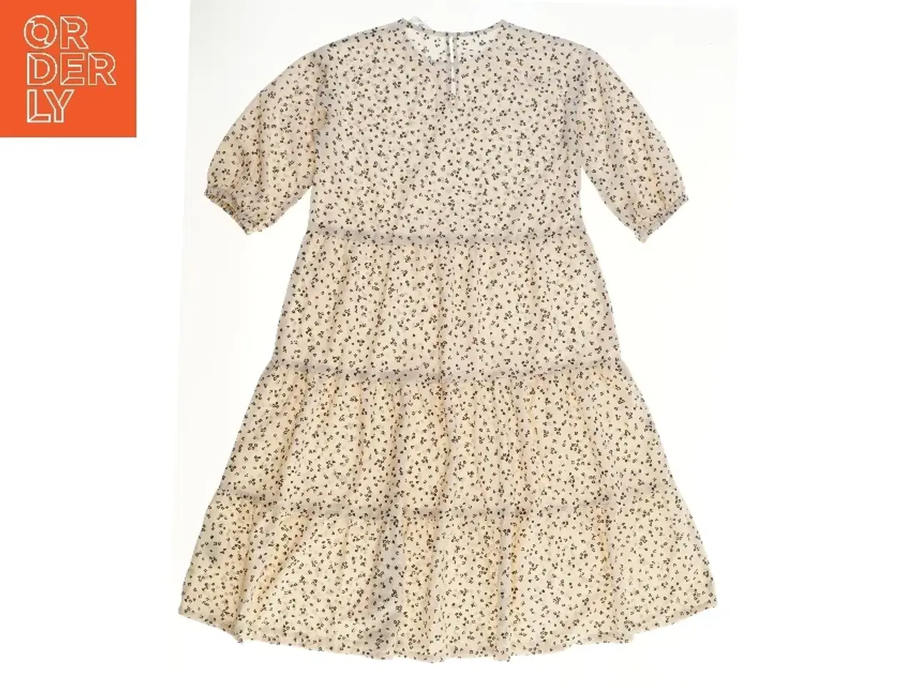 Billede 2 - Langærmet kjole med blomsterprint fra H&M (str. 152)