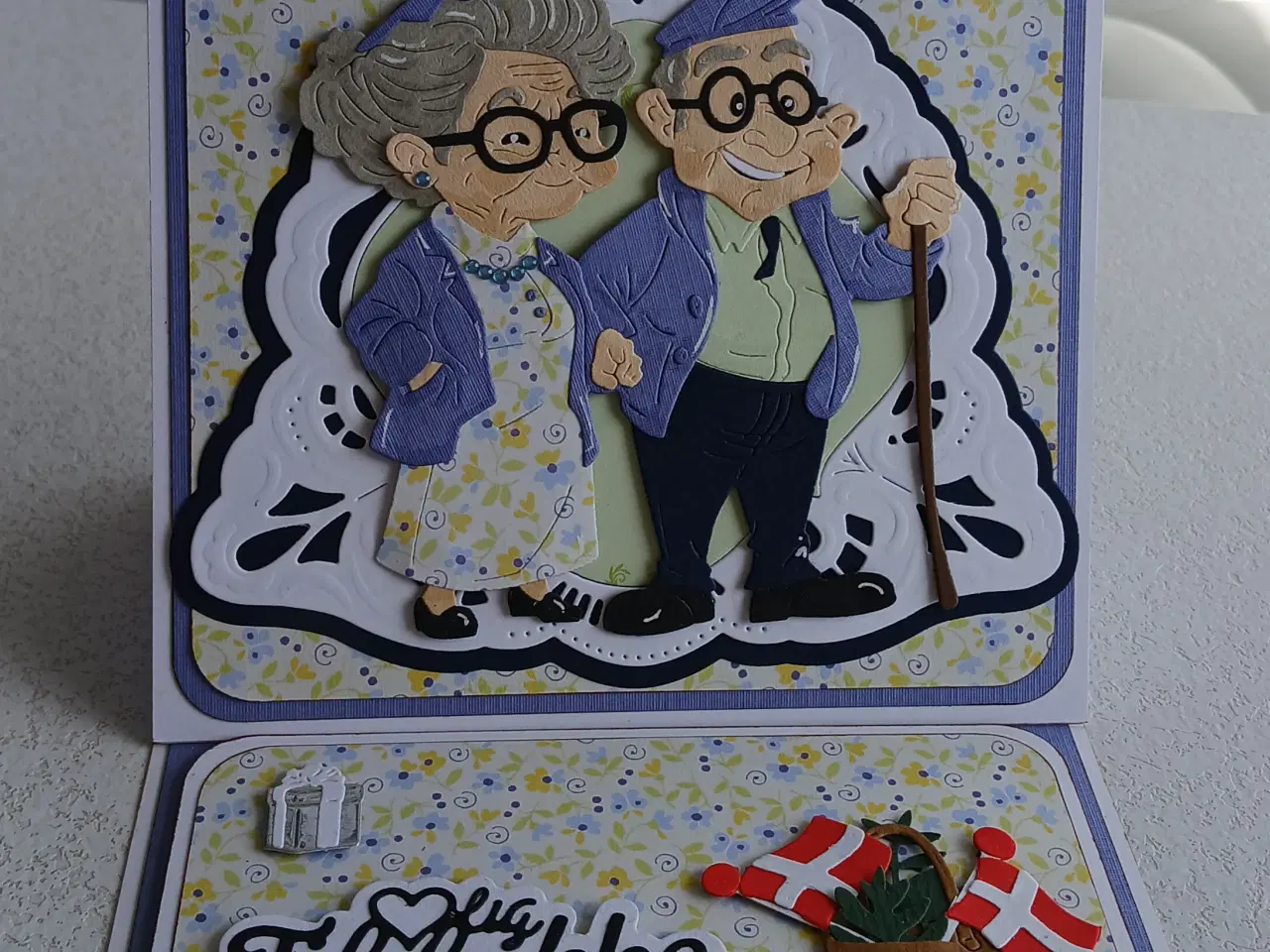 Billede 1 - Jernbryllups kort 70 år sælges.