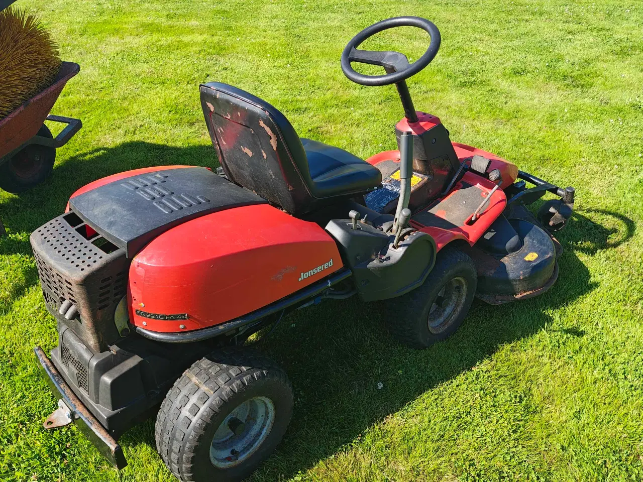 Billede 4 - Jonsered FR2218 4X4 med kost