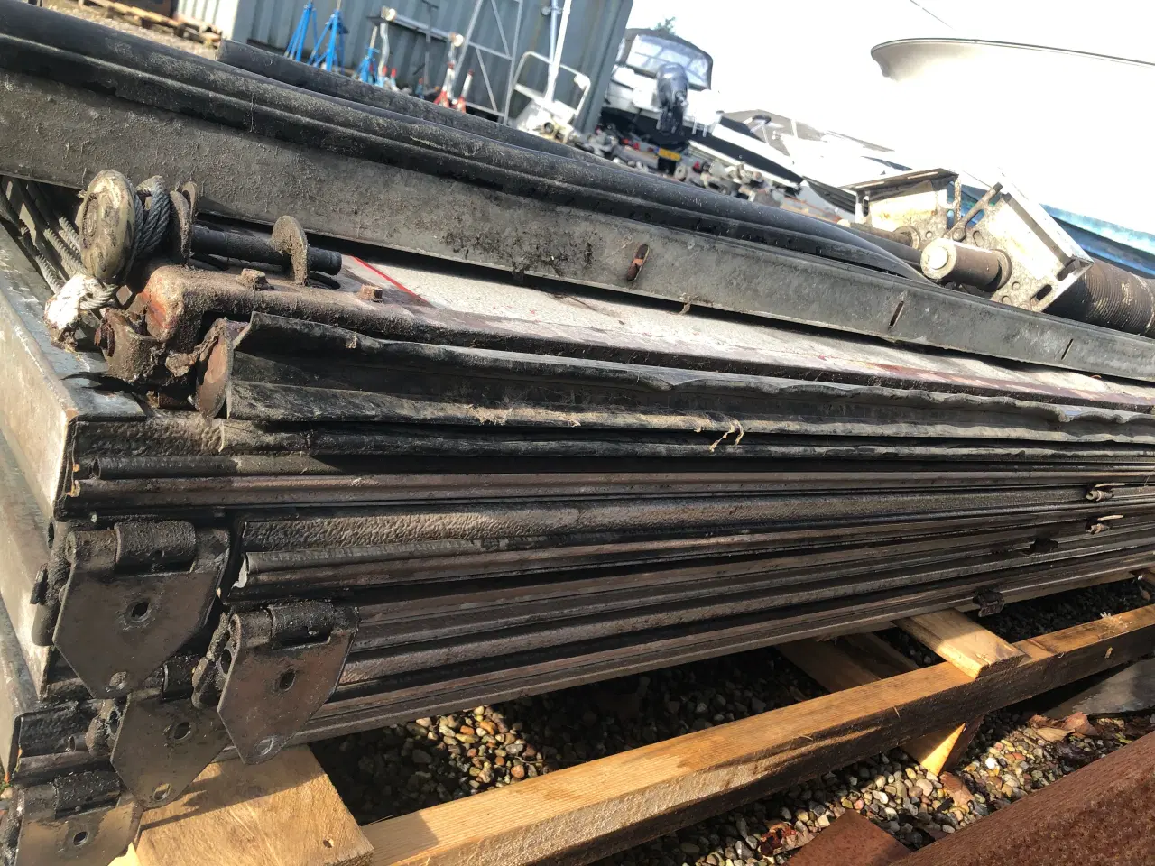 Billede 1 - Port til stålhagl