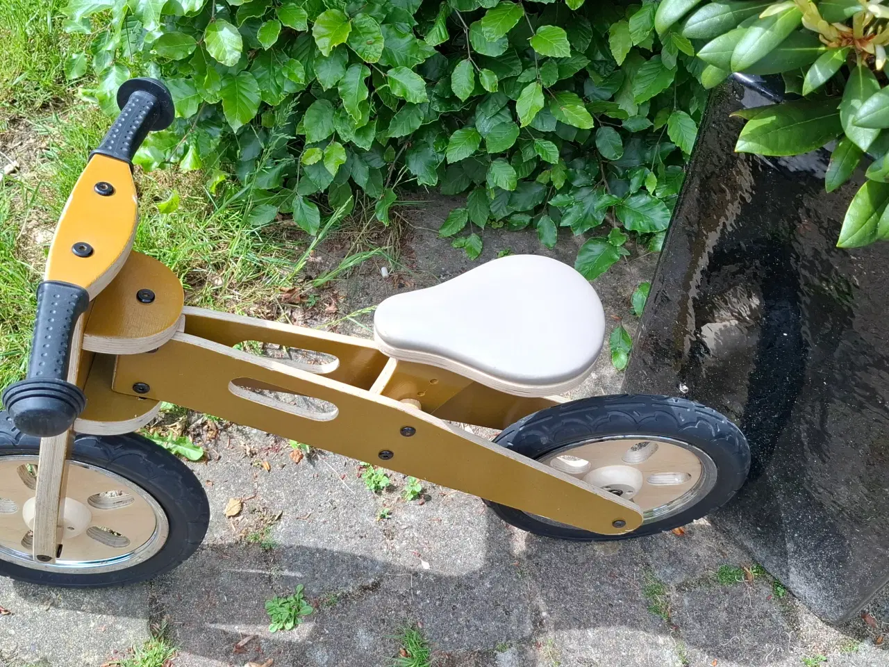 Billede 4 - Løbecykel 4-6 år