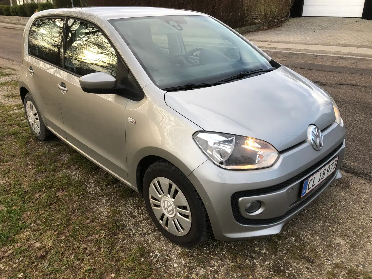 Billede 1 - Vw Up! 1,0 60 Move Up! BMT - Kun kørt 97.000 km