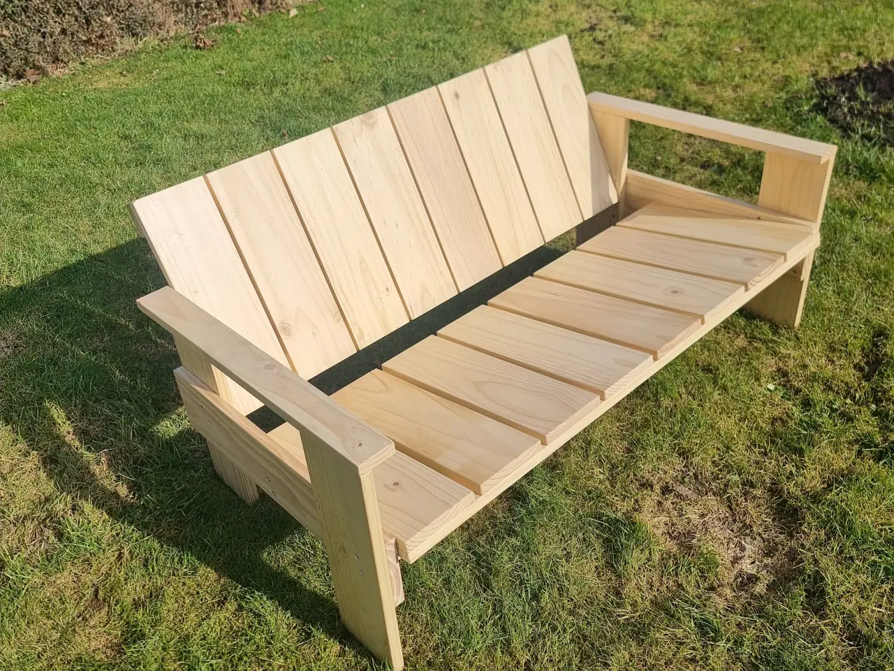 Billede 2 - Havebænk i træ i naturfarve