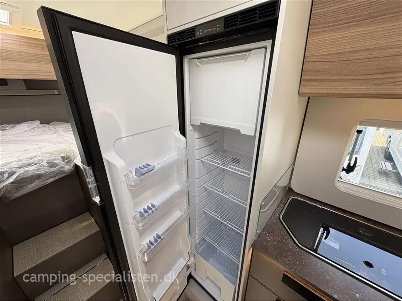 Billede 12 - 2026 - Bürstner B66 TD 690   NYHED! Bürstner B66 TD 690 2026 kampagnemodel - Kan ses nu hos Camping-Specialisten.dk