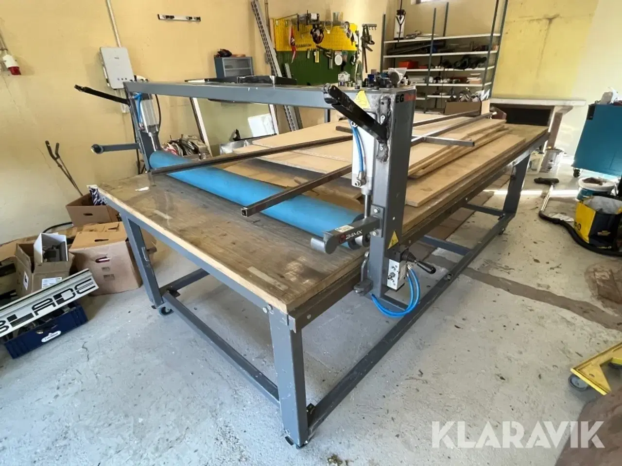 Billede 1 - Skærebord og kompressor