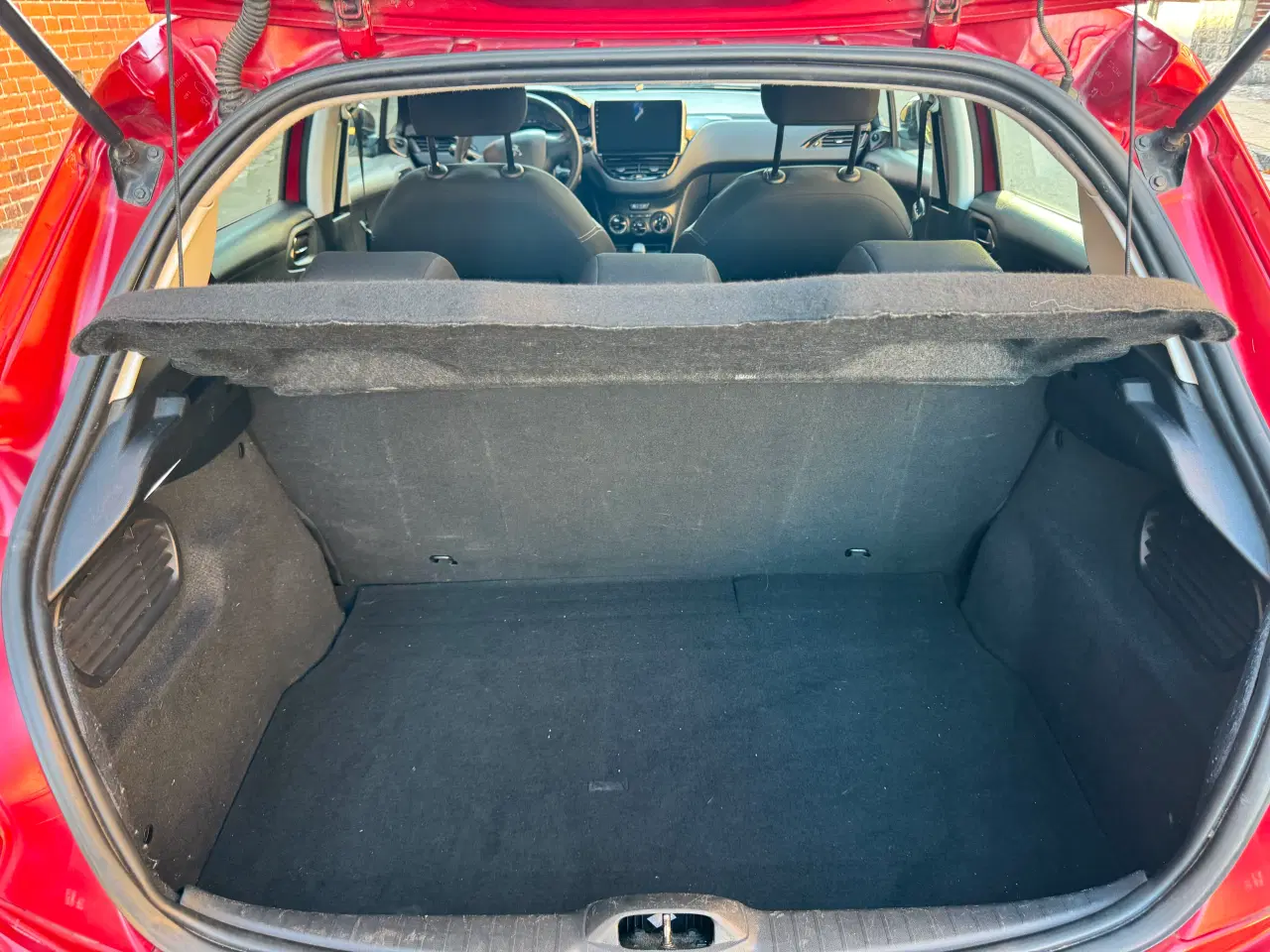 Billede 10 - 🚗 Peugeot 208 VTi 1.0 – 2015 – Økonomisk & Velhol