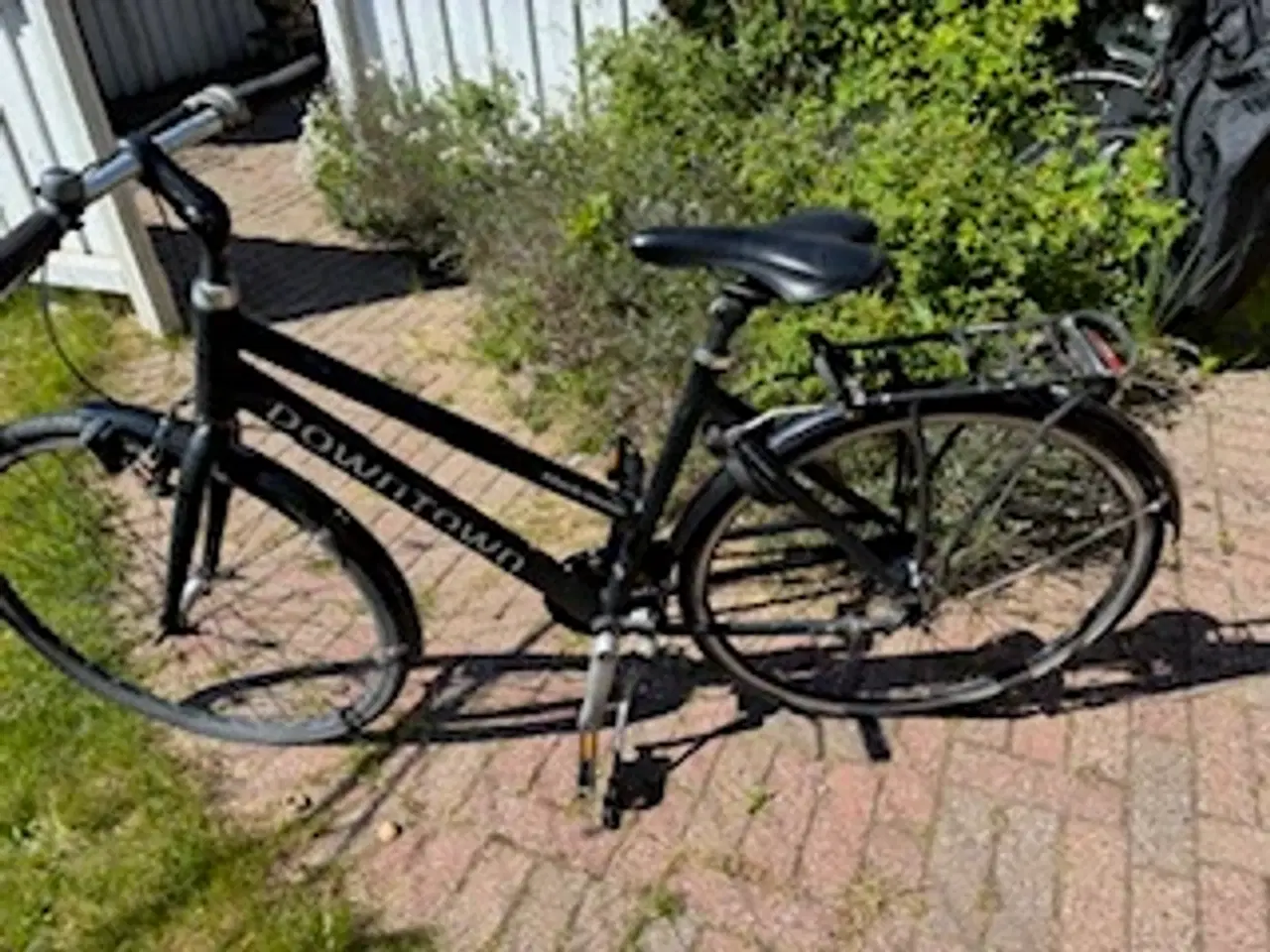Billede 2 - Sort damecykel "Dawntaw"