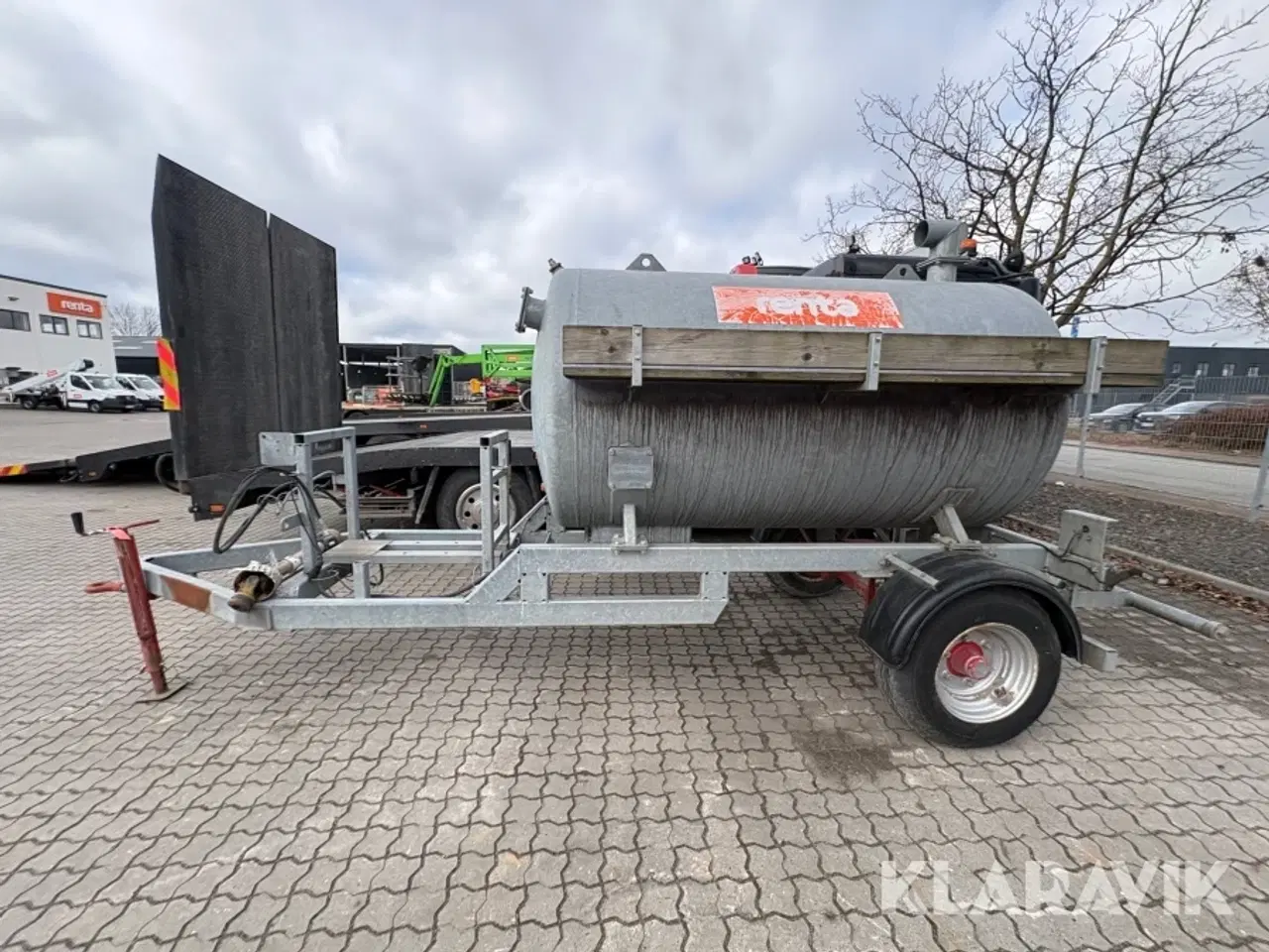 Billede 2 - Vandvogn SOLUS 3000 med pumpe