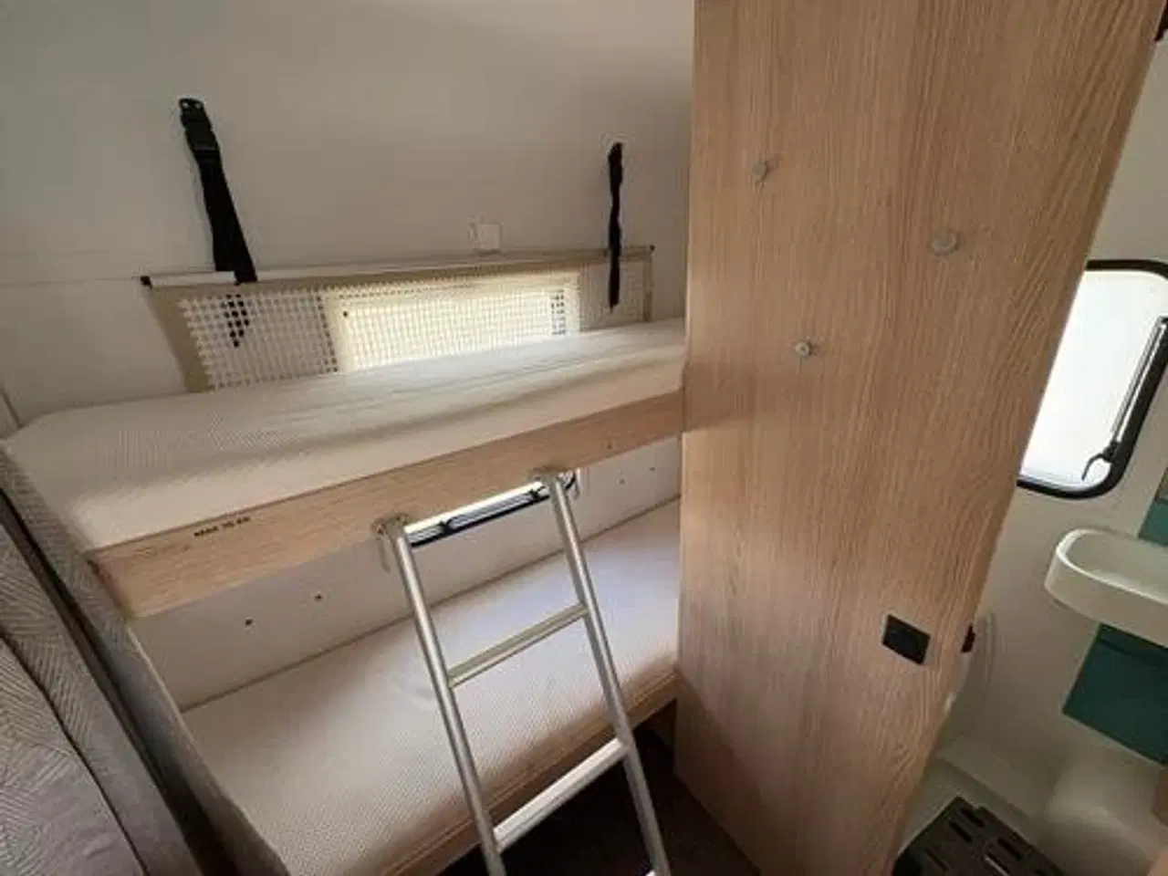 Billede 4 - Adria AVIVA 360 DK