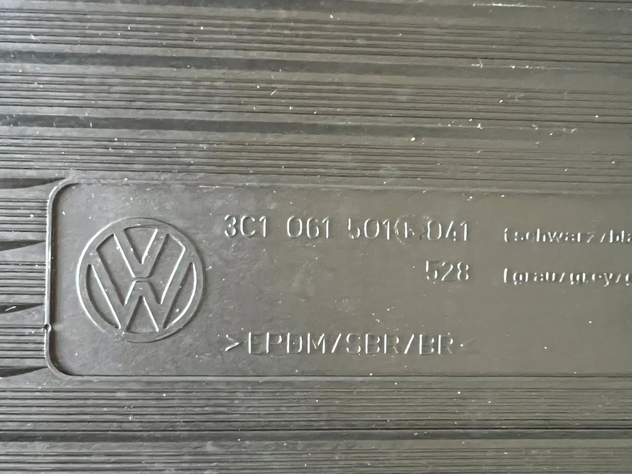 Billede 2 - Originale gummimåtter VW Passat Variant  2005-2015