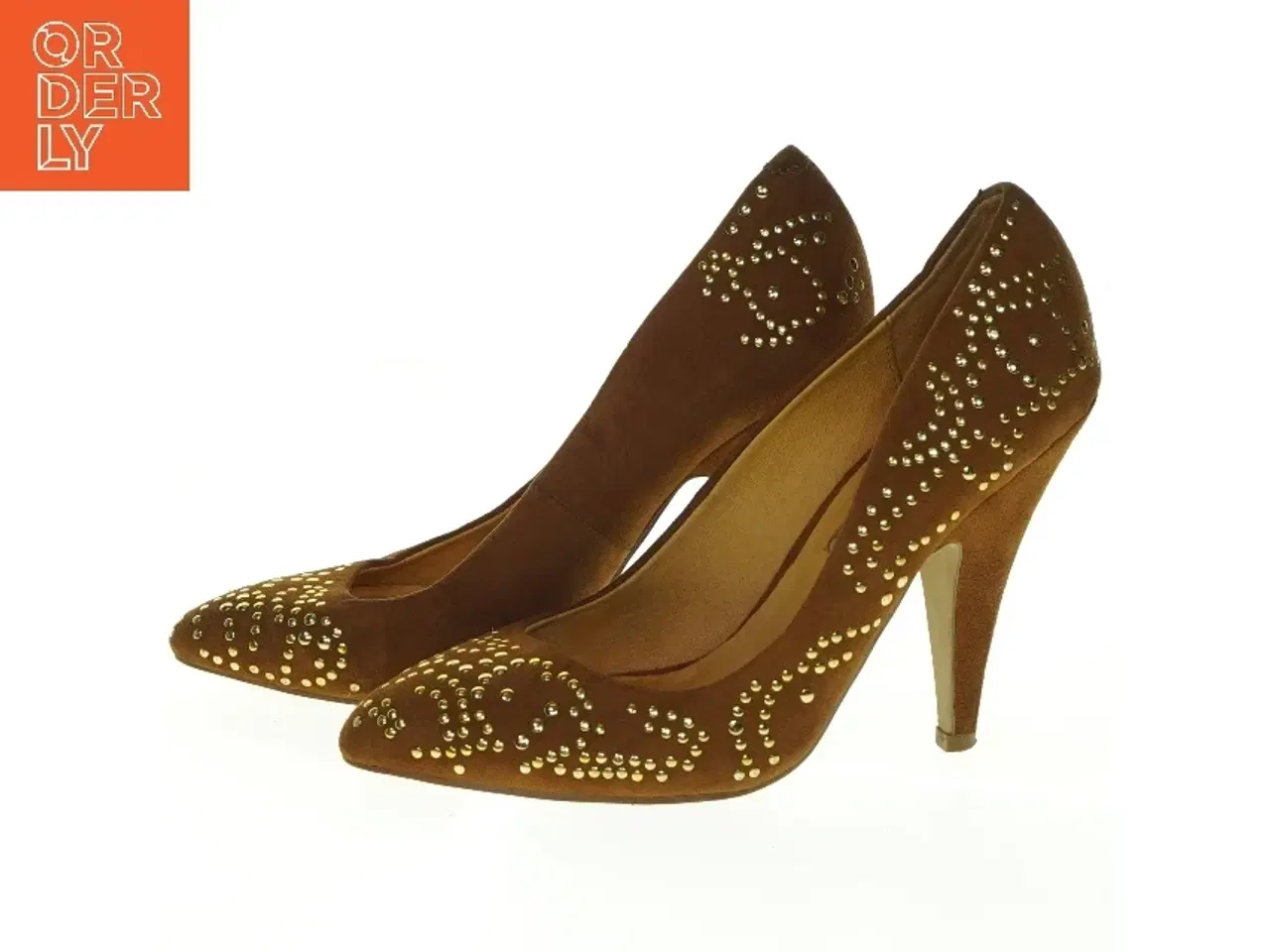 Billede 2 - Brun stilethæl med nitter fra Buffalo (str. 38 )