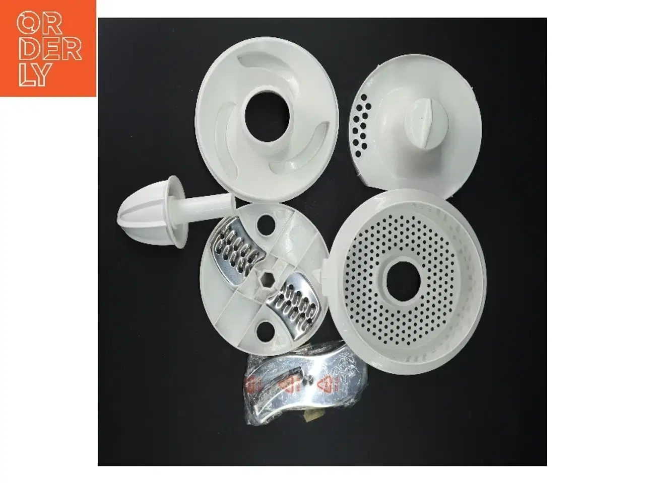 Billede 3 - Kenwood køkkenmaskine med tilbehør fra Kenwood (str. 32x16 cm)