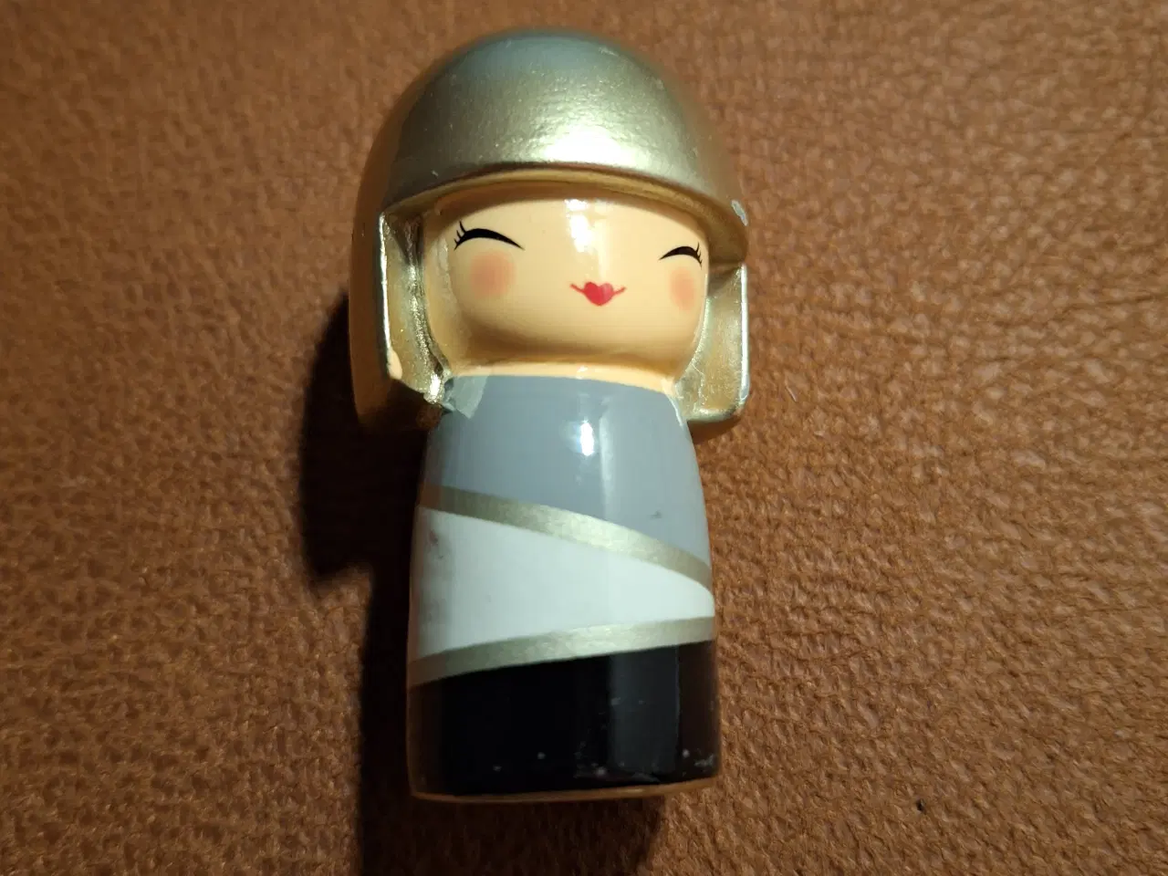 Billede 1 - Kokeshi dukke 6 cm