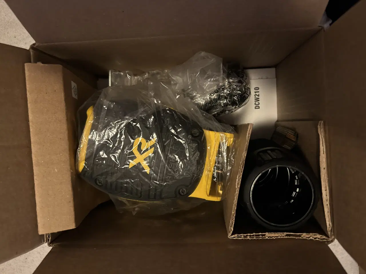 Billede 3 - Dewalt ekscentersliber DCW210N XR 18V