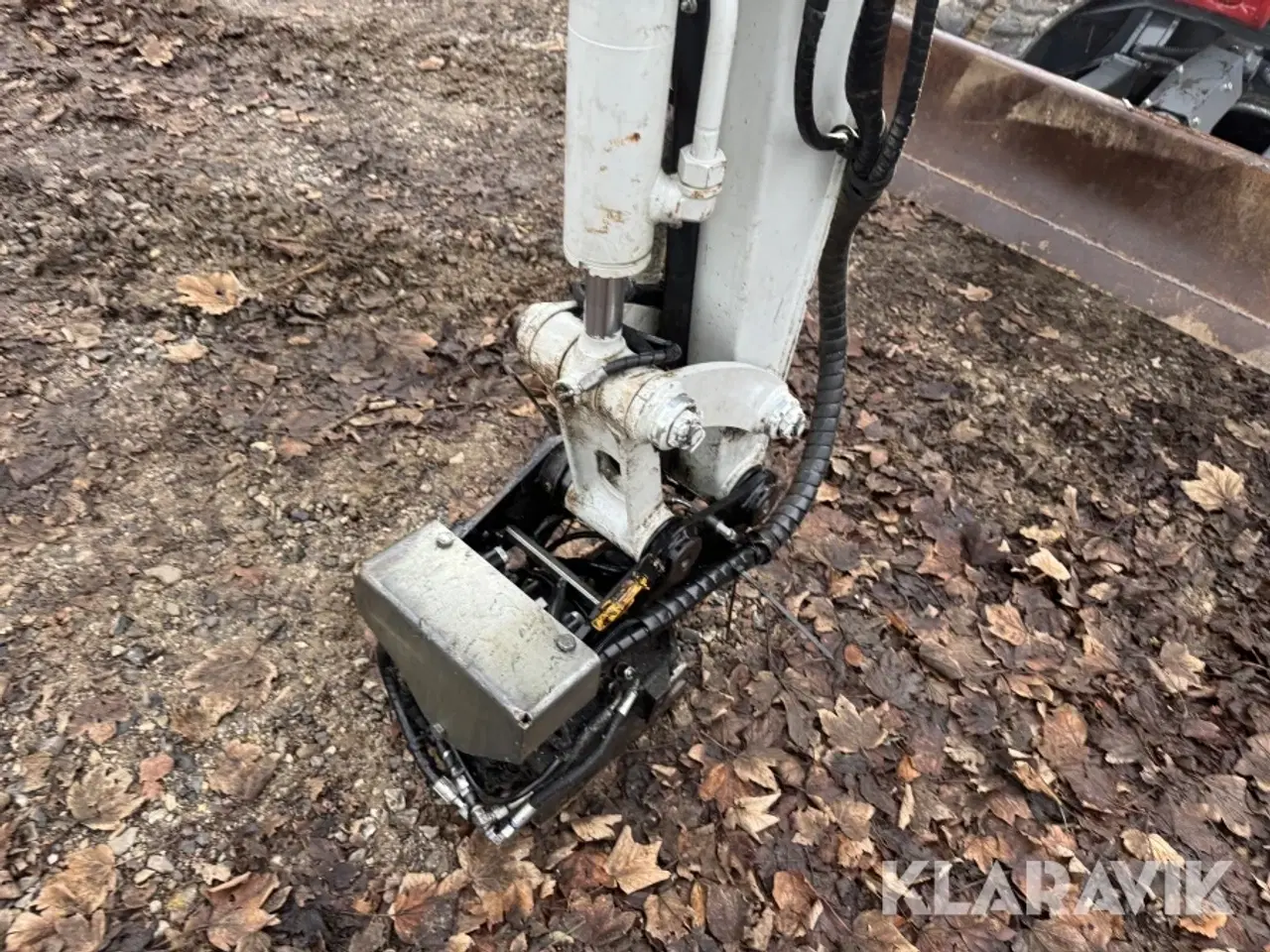 Billede 10 - Gravemaskine Takeuchi TB230 med rotortilt