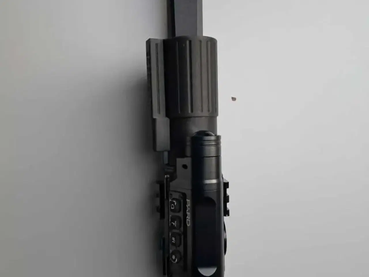 Billede 4 - Pard NV008P med Nieload unimount.