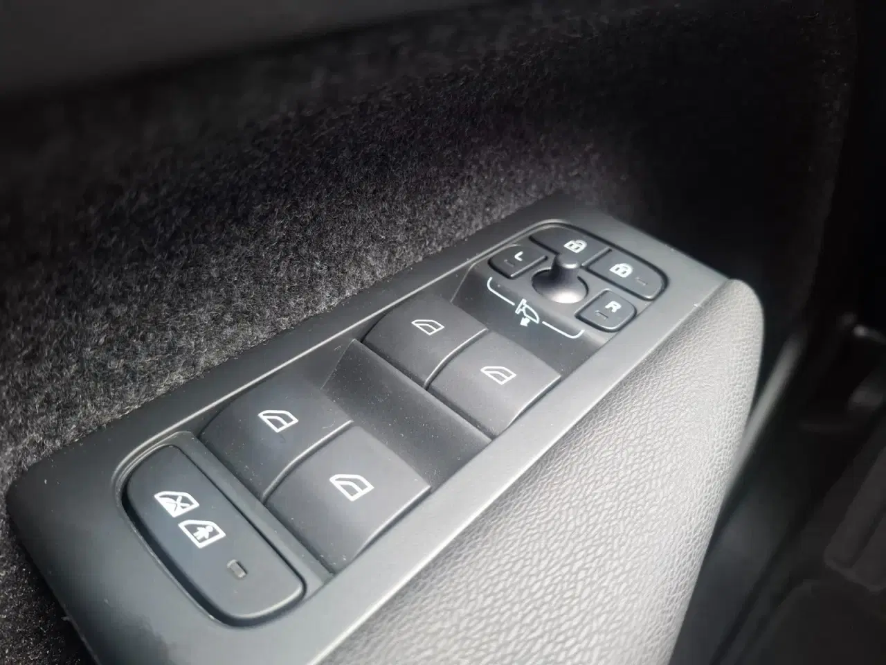 Billede 14 - Volvo XC40  P6 ReCharge Core