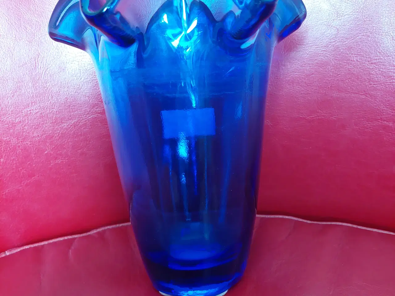 Billede 4 -  glas vase med bølge kant