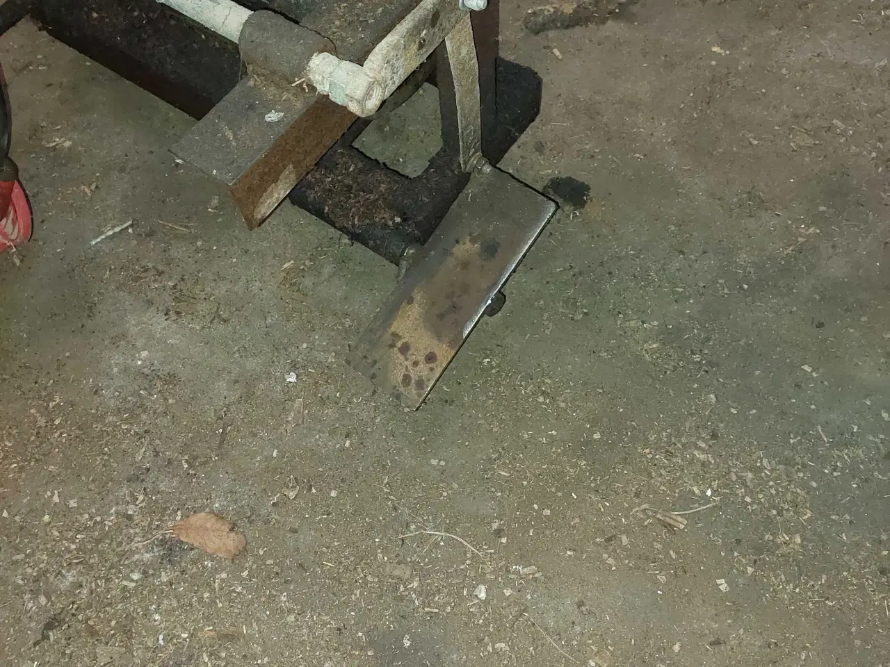 Billede 3 - Nyistandsat brændekløver 