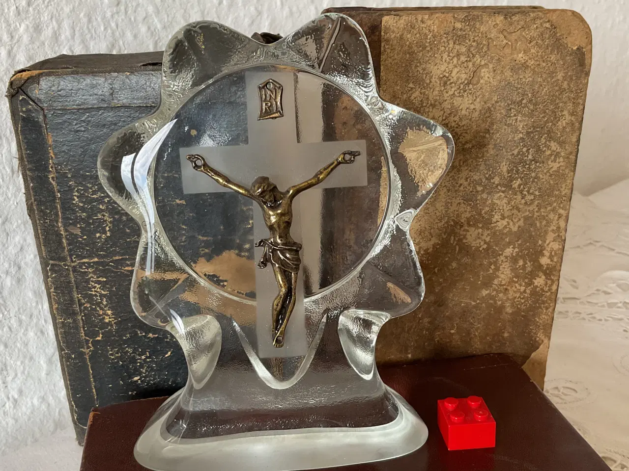 Billede 1 - Brevpresser som krucifiks