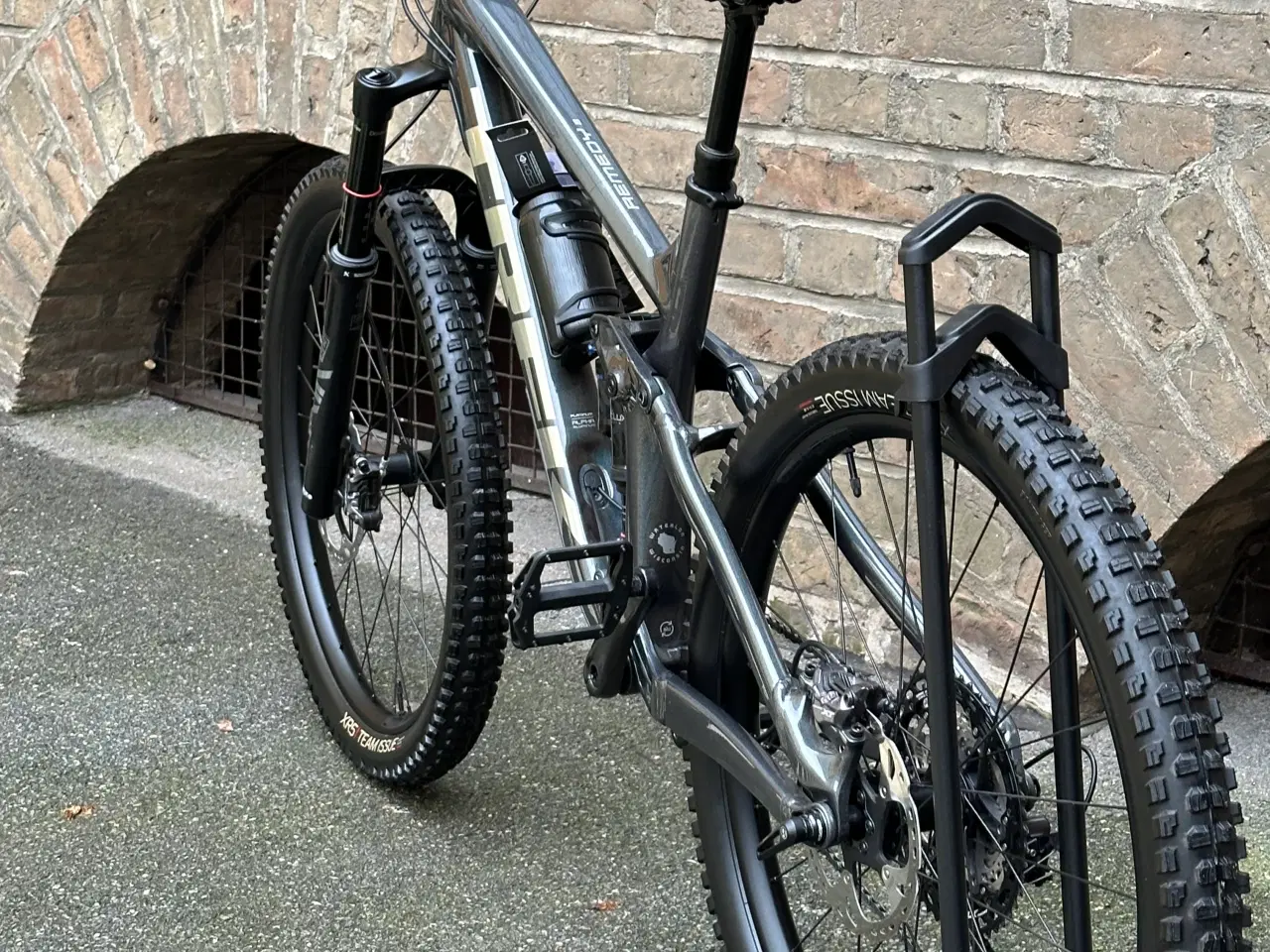 Billede 5 - TREK REMEDY XT EDITION SIZE M/L 