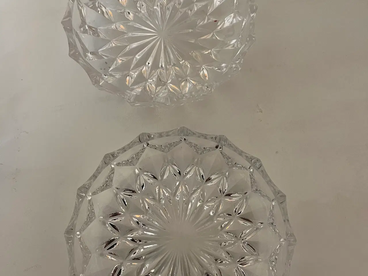 Billede 3 - 2 Nachtmann og 16 assietter i krystalglas