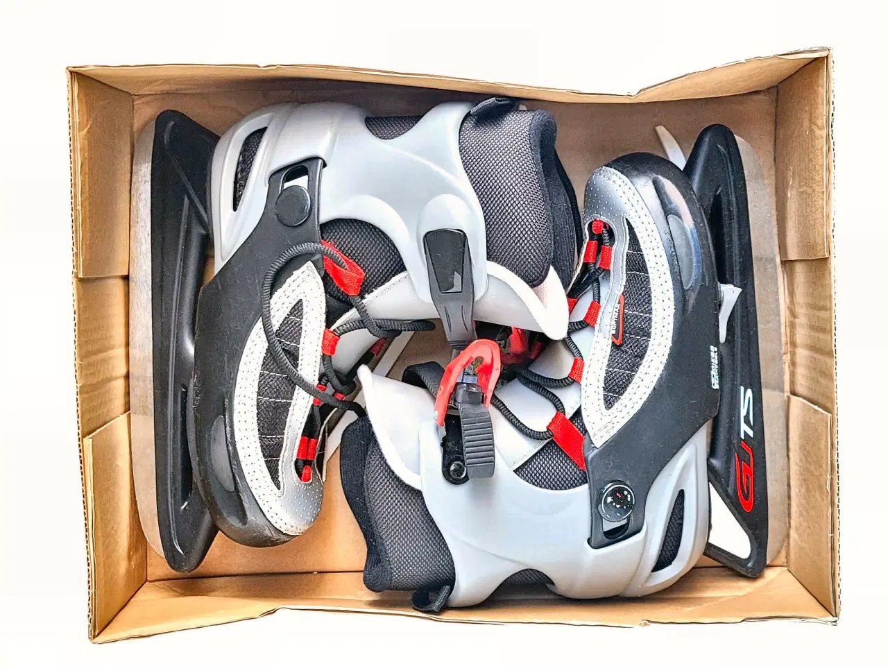 Billede 1 - Skøjter Guts str.35-38