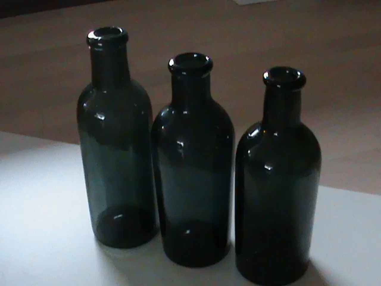 Billede 5 - Tre antikke glas flasker, grønne